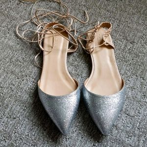 NEW j.crew glitter flat lace-up sandals. Size 7.